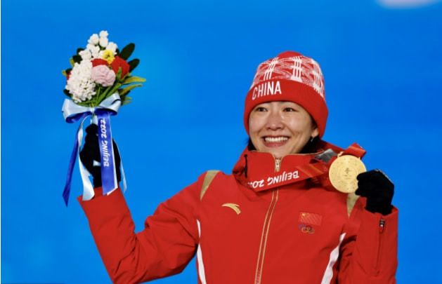国模龙园园私拍337p
